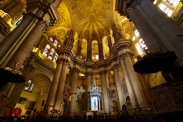 Interior Catedral Basílica de la Encarnación