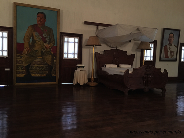 Interior Museo Nacional Luang Prabang