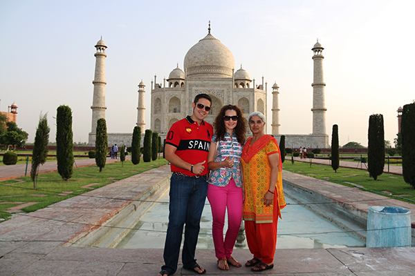 Taj Mahal con una India