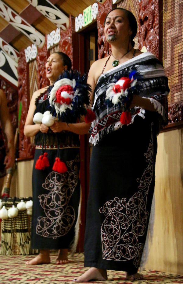 Baile Maorí-Andorreando por el Mundo