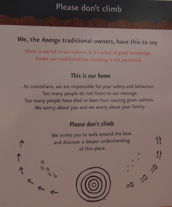 Cartel Indica no subir Uluru-Andorreando por el Mundo