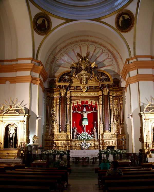 Interior Iglesia Cristo Vera Cruz