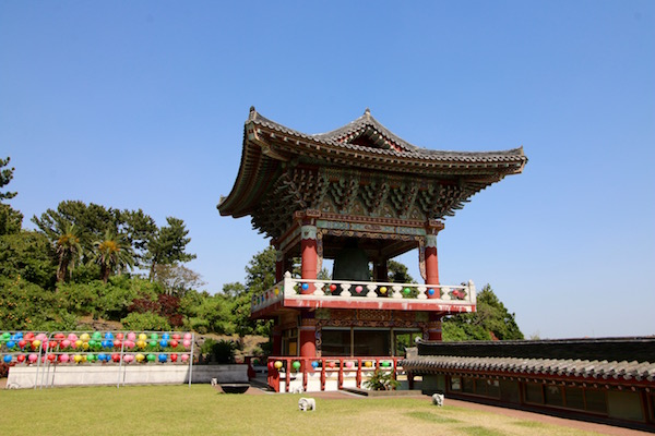 Campana Templo Yakcheon