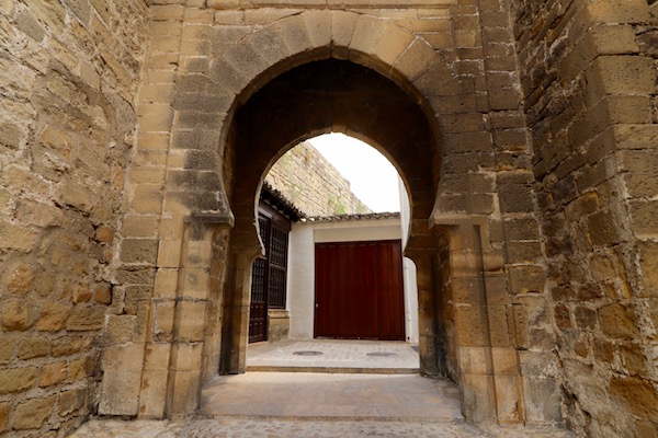 Puerta Losal