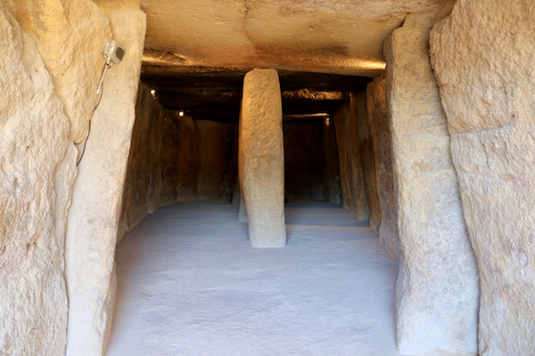 Interior Dolmen de Menga.
