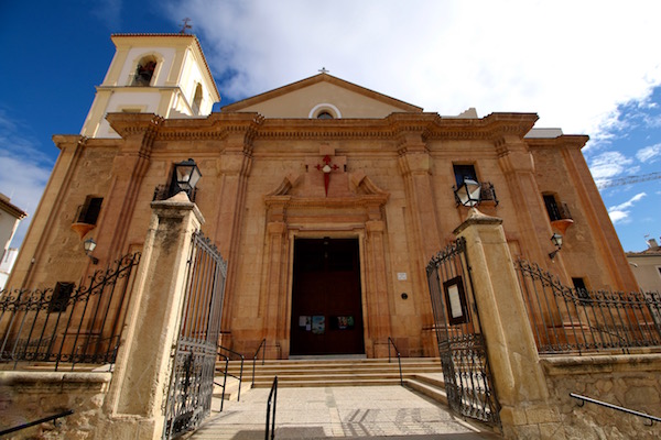 Fachada Iglesia Santiago
