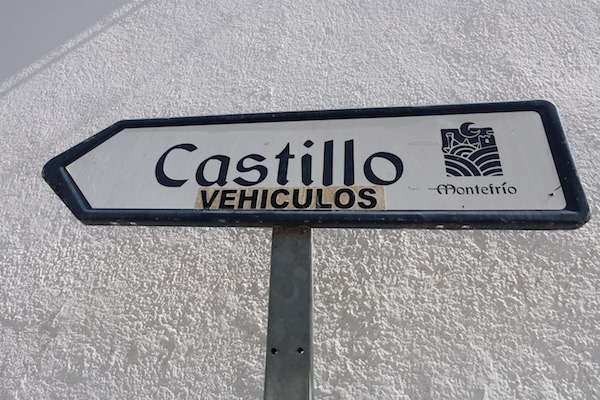 Señal Castillo en vehículos.