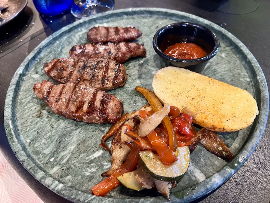 ¿Cuáles son los mejores restaurantes en Roquetas de Mar? - ANDORREANDO